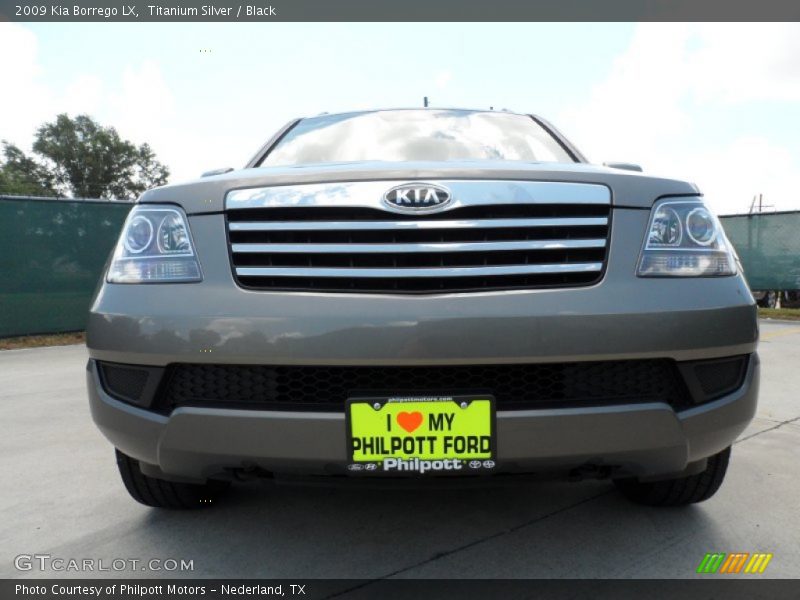 Titanium Silver / Black 2009 Kia Borrego LX