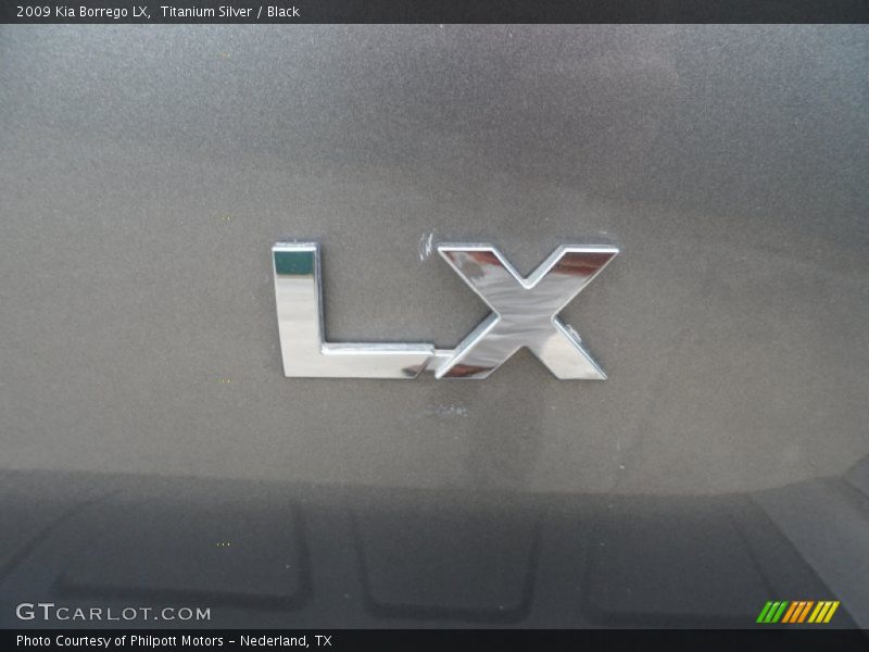 Titanium Silver / Black 2009 Kia Borrego LX