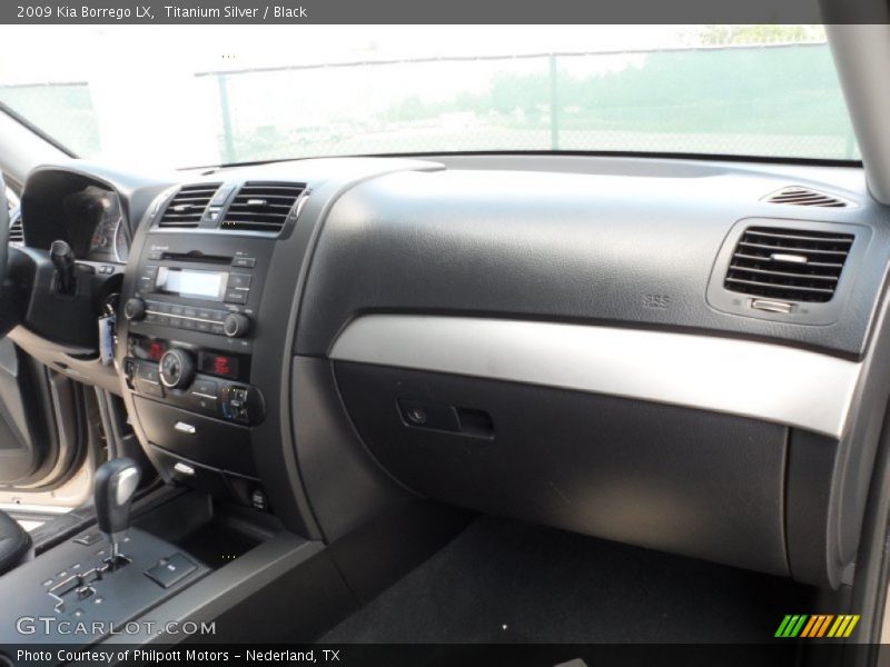 Titanium Silver / Black 2009 Kia Borrego LX