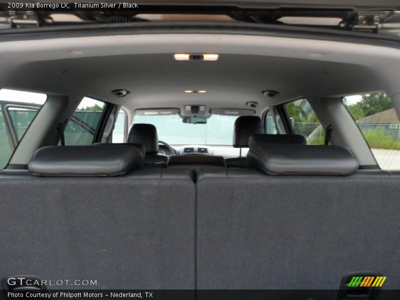 Titanium Silver / Black 2009 Kia Borrego LX