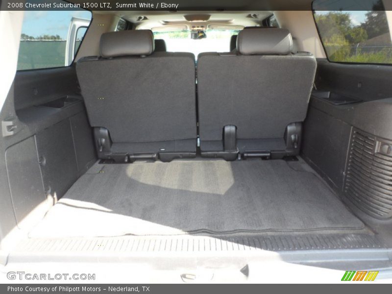  2008 Suburban 1500 LTZ Trunk