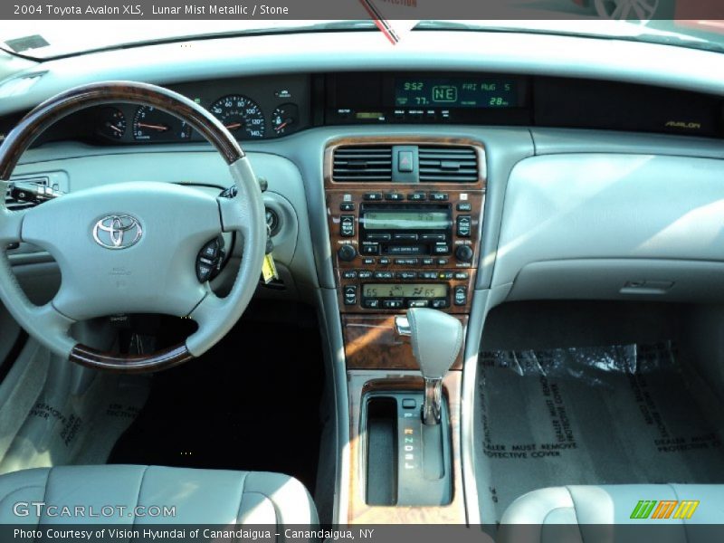 Lunar Mist Metallic / Stone 2004 Toyota Avalon XLS