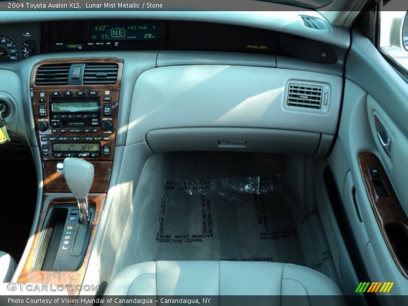 Lunar Mist Metallic / Stone 2004 Toyota Avalon XLS