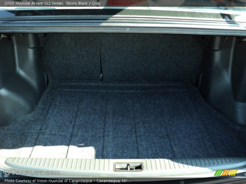 Ebony Black / Gray 2005 Hyundai Accent GLS Sedan