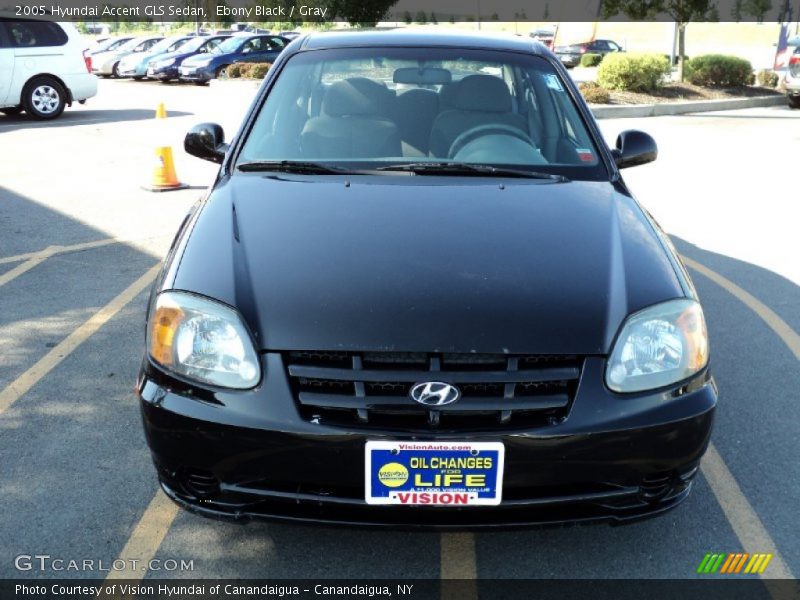 Ebony Black / Gray 2005 Hyundai Accent GLS Sedan