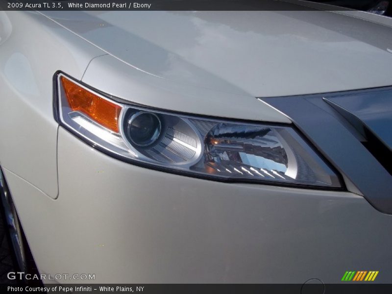 White Diamond Pearl / Ebony 2009 Acura TL 3.5