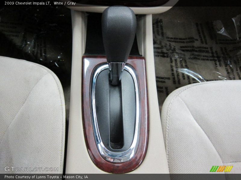 White / Gray 2009 Chevrolet Impala LT