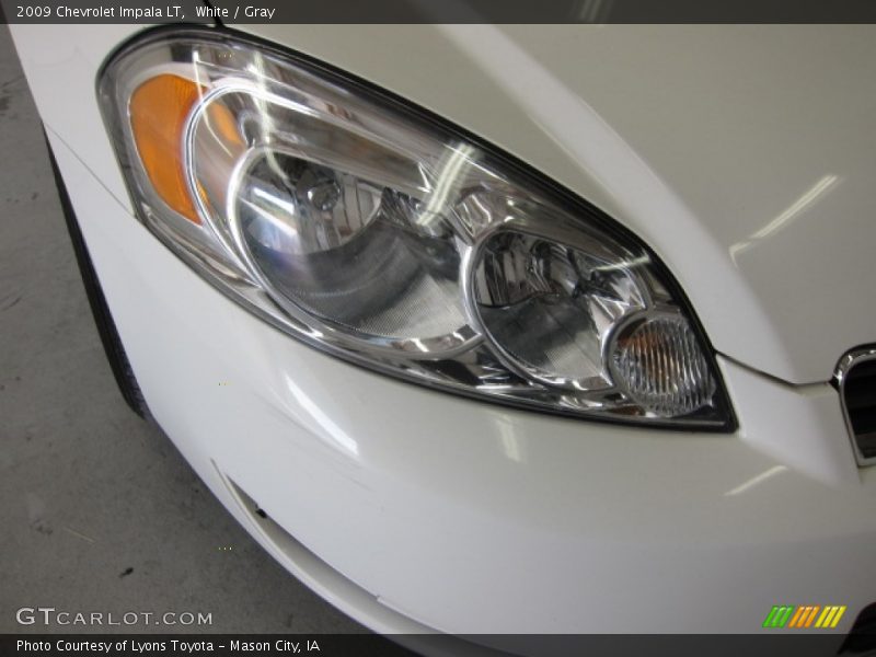 White / Gray 2009 Chevrolet Impala LT