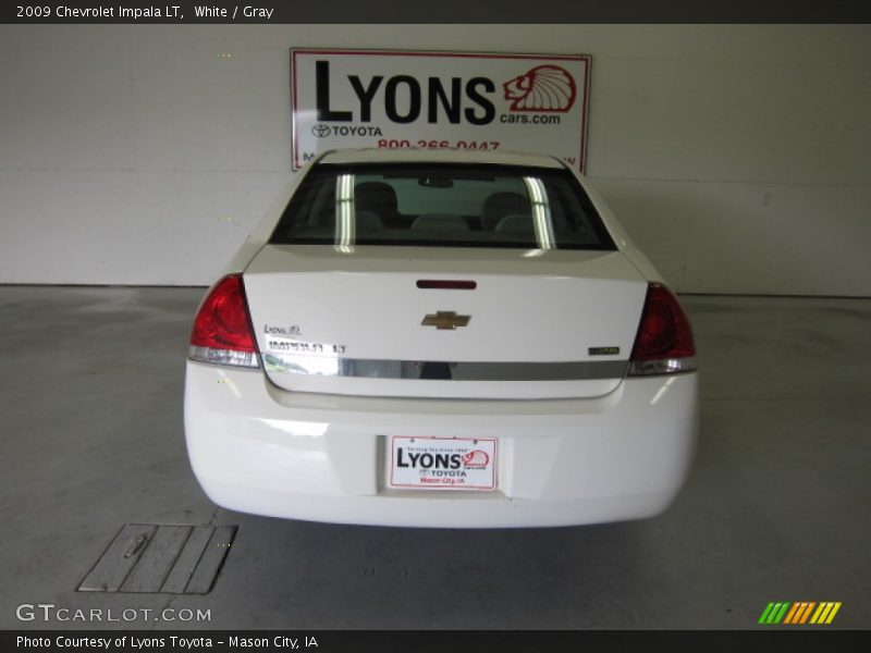 White / Gray 2009 Chevrolet Impala LT