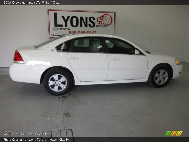 White / Gray 2009 Chevrolet Impala LT