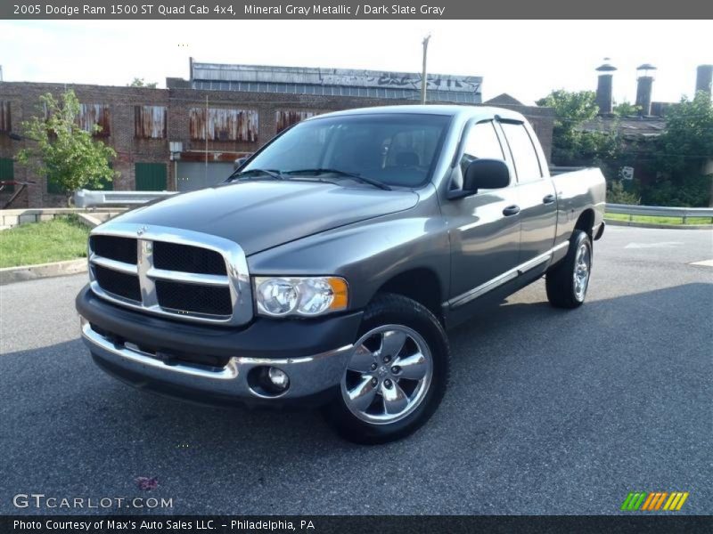 Mineral Gray Metallic / Dark Slate Gray 2005 Dodge Ram 1500 ST Quad Cab 4x4