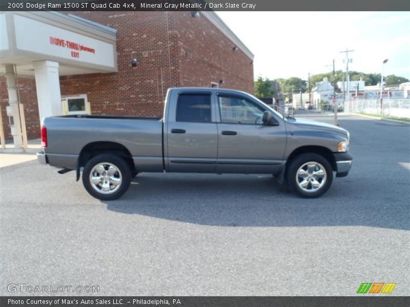 Mineral Gray Metallic / Dark Slate Gray 2005 Dodge Ram 1500 ST Quad Cab 4x4