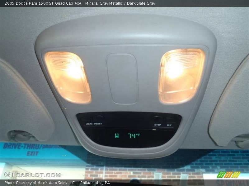 Mineral Gray Metallic / Dark Slate Gray 2005 Dodge Ram 1500 ST Quad Cab 4x4