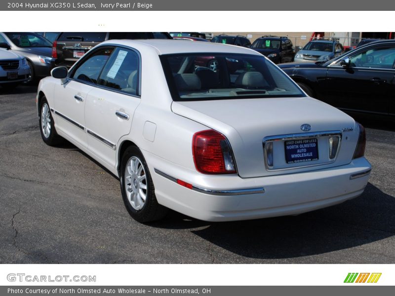 Ivory Pearl / Beige 2004 Hyundai XG350 L Sedan