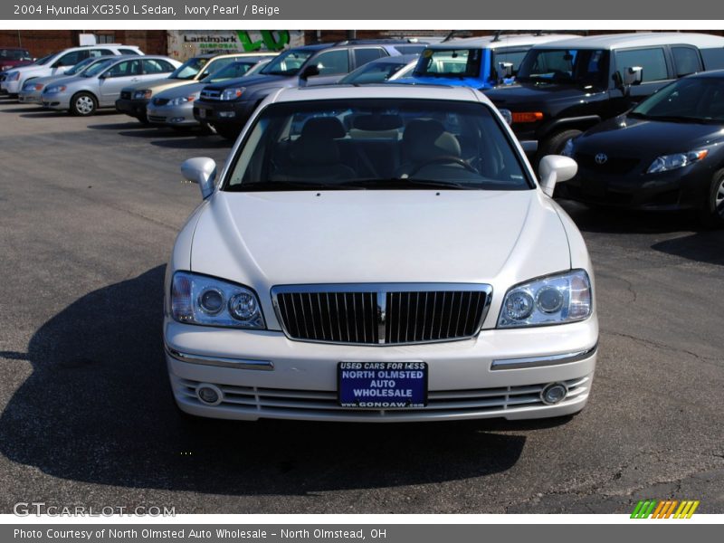 Ivory Pearl / Beige 2004 Hyundai XG350 L Sedan