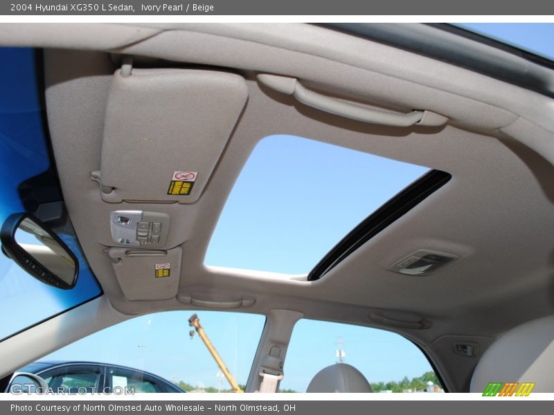 Ivory Pearl / Beige 2004 Hyundai XG350 L Sedan