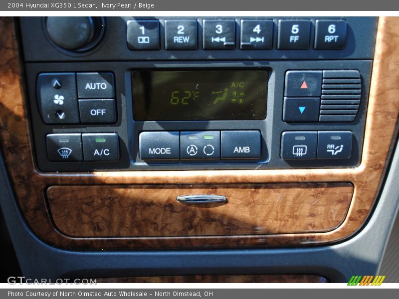 Ivory Pearl / Beige 2004 Hyundai XG350 L Sedan