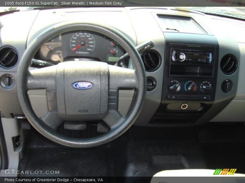 Silver Metallic / Medium Flint Grey 2005 Ford F150 XL SuperCab
