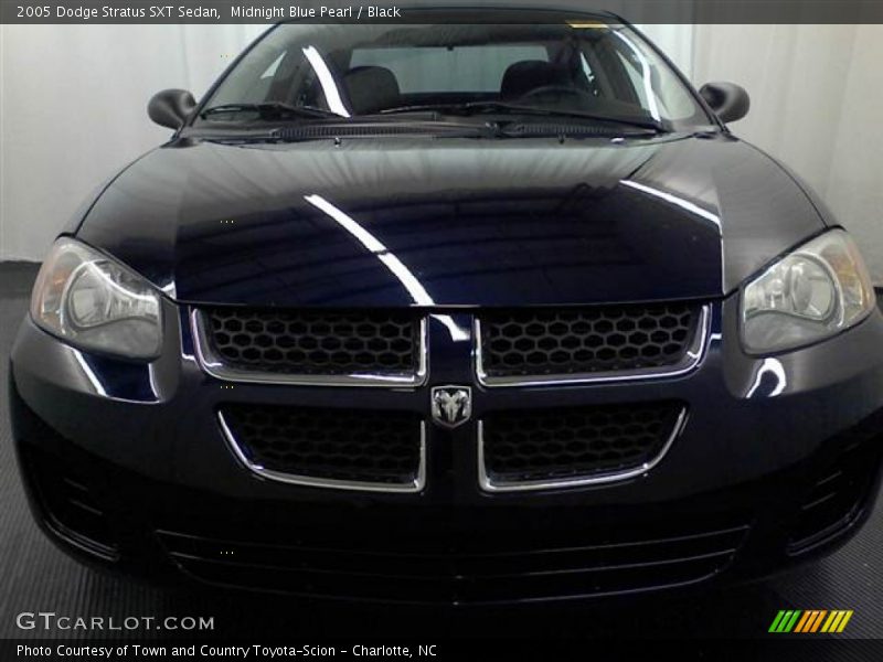 Midnight Blue Pearl / Black 2005 Dodge Stratus SXT Sedan