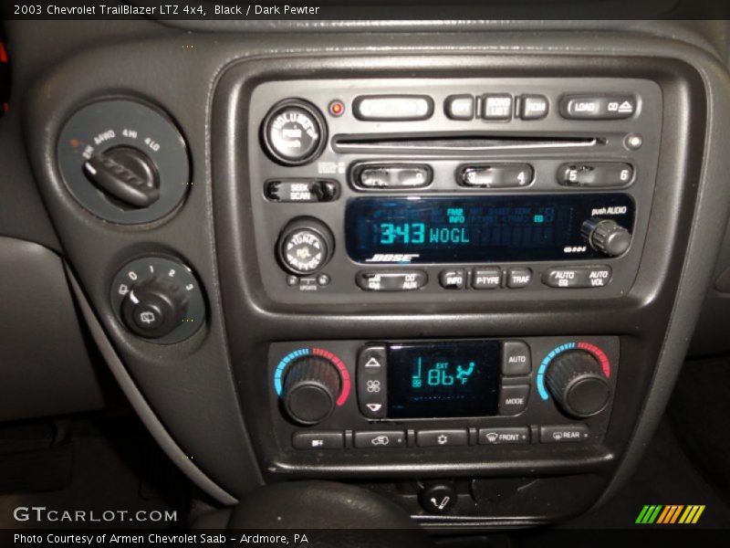 Black / Dark Pewter 2003 Chevrolet TrailBlazer LTZ 4x4