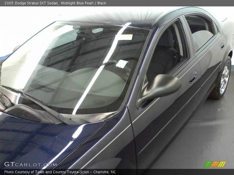 Midnight Blue Pearl / Black 2005 Dodge Stratus SXT Sedan