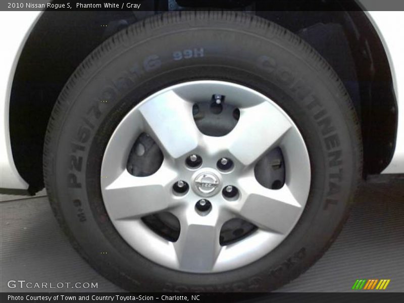 Phantom White / Gray 2010 Nissan Rogue S