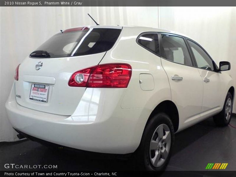 Phantom White / Gray 2010 Nissan Rogue S