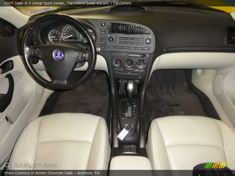 Dashboard of 2005 9-3 Linear Sport Sedan