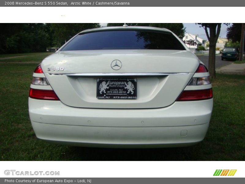 Arctic White / Cashmere/Savanna 2008 Mercedes-Benz S 550 Sedan