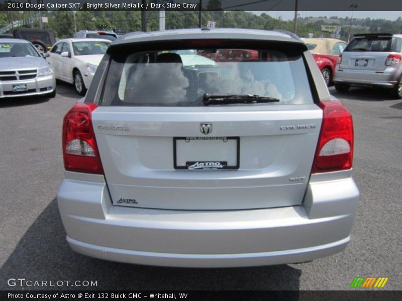 Bright Silver Metallic / Dark Slate Gray 2010 Dodge Caliber SXT