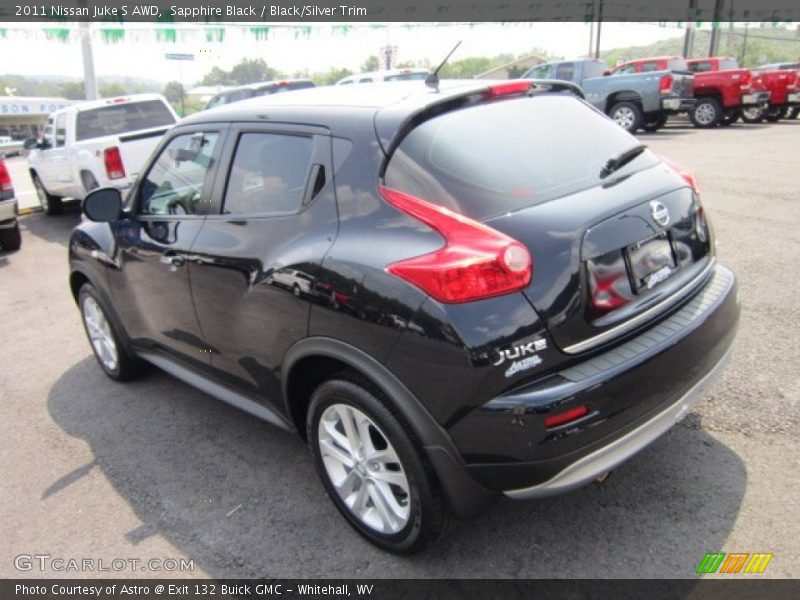 Sapphire Black / Black/Silver Trim 2011 Nissan Juke S AWD