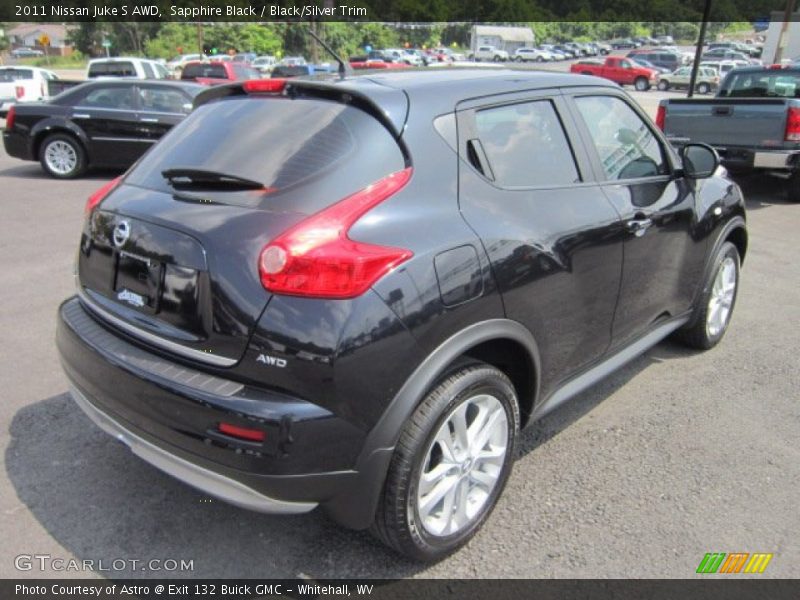 Sapphire Black / Black/Silver Trim 2011 Nissan Juke S AWD