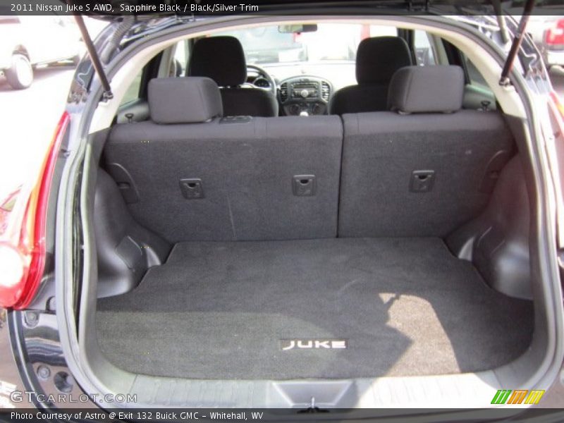 Sapphire Black / Black/Silver Trim 2011 Nissan Juke S AWD