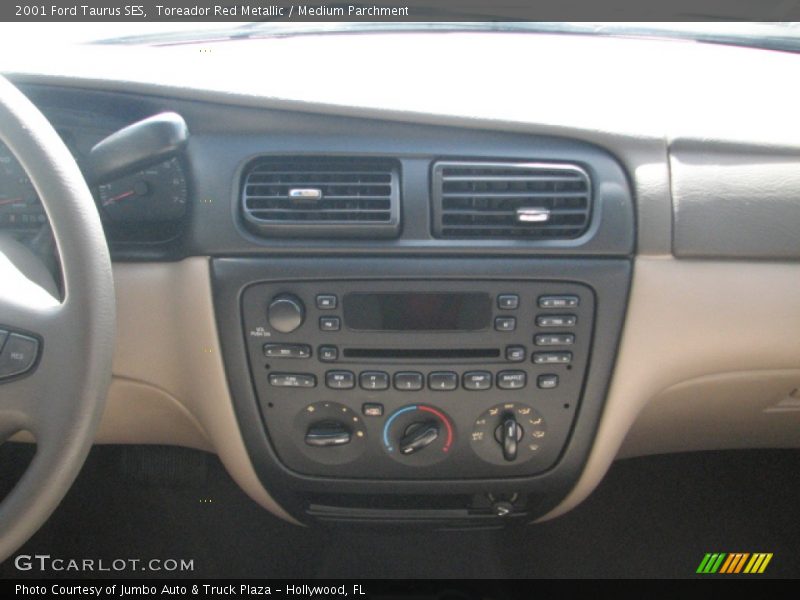 Toreador Red Metallic / Medium Parchment 2001 Ford Taurus SES