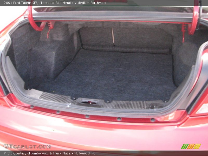 Toreador Red Metallic / Medium Parchment 2001 Ford Taurus SES