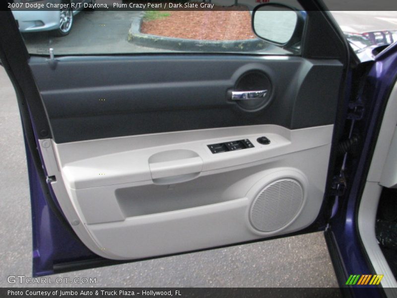 Plum Crazy Pearl / Dark Slate Gray 2007 Dodge Charger R/T Daytona