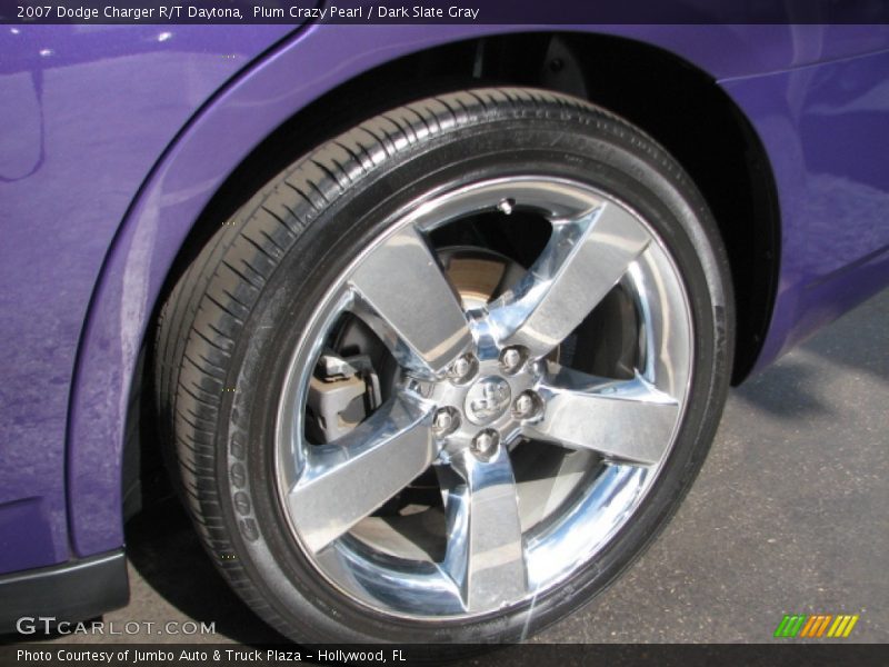 Plum Crazy Pearl / Dark Slate Gray 2007 Dodge Charger R/T Daytona