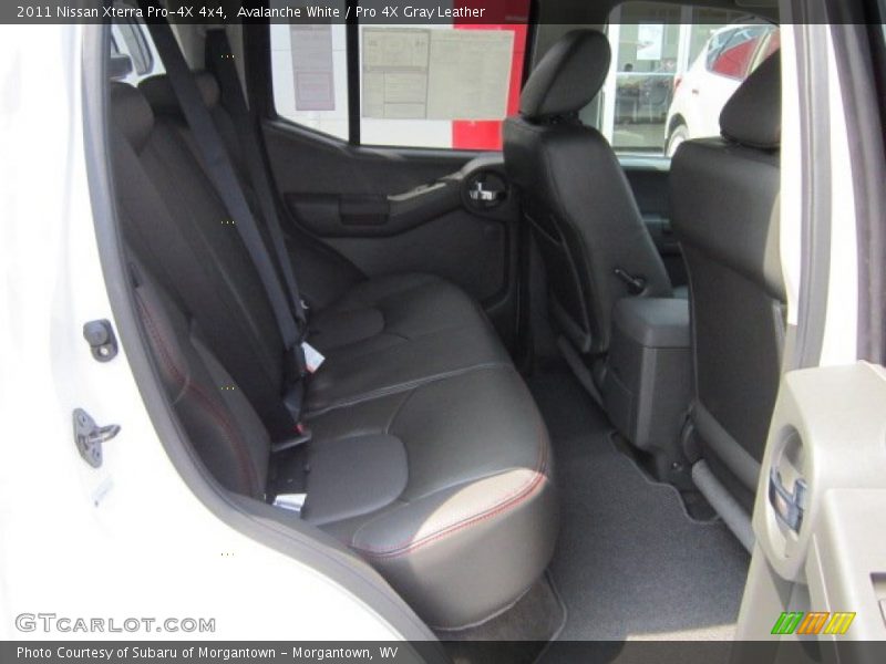 Avalanche White / Pro 4X Gray Leather 2011 Nissan Xterra Pro-4X 4x4