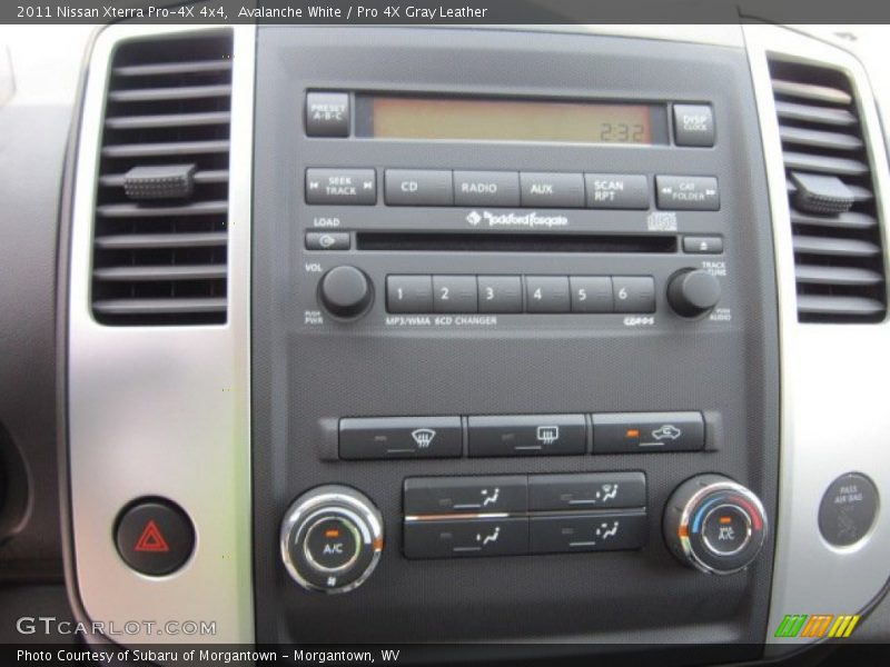 Avalanche White / Pro 4X Gray Leather 2011 Nissan Xterra Pro-4X 4x4