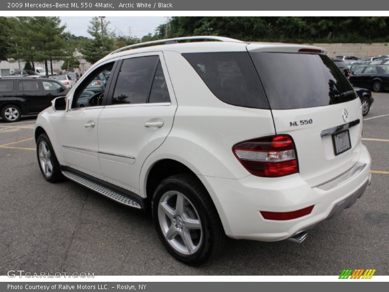 Arctic White / Black 2009 Mercedes-Benz ML 550 4Matic