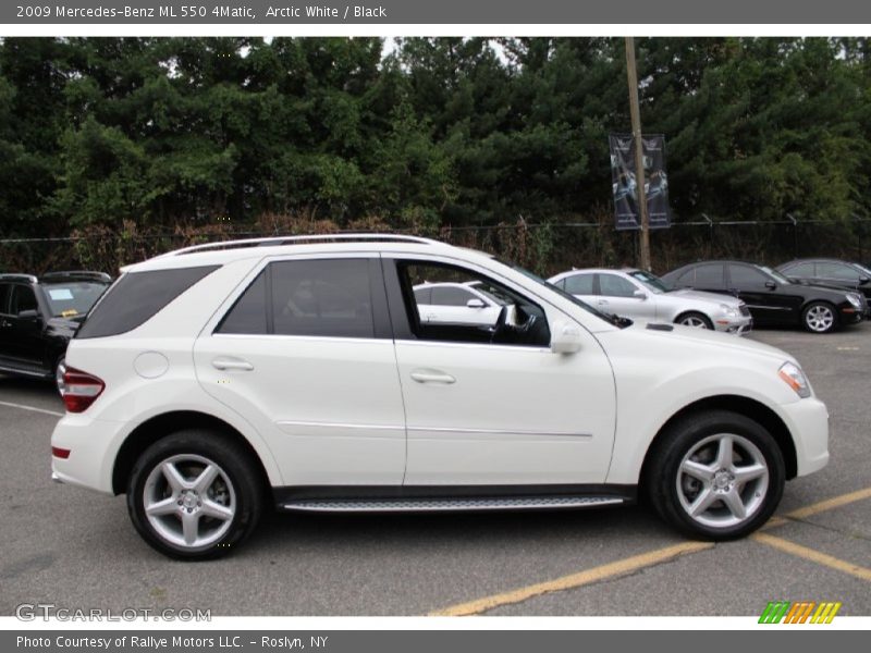 Arctic White / Black 2009 Mercedes-Benz ML 550 4Matic
