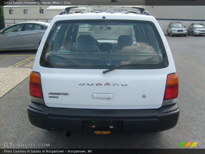 Aspen White / Gray 1999 Subaru Forester L