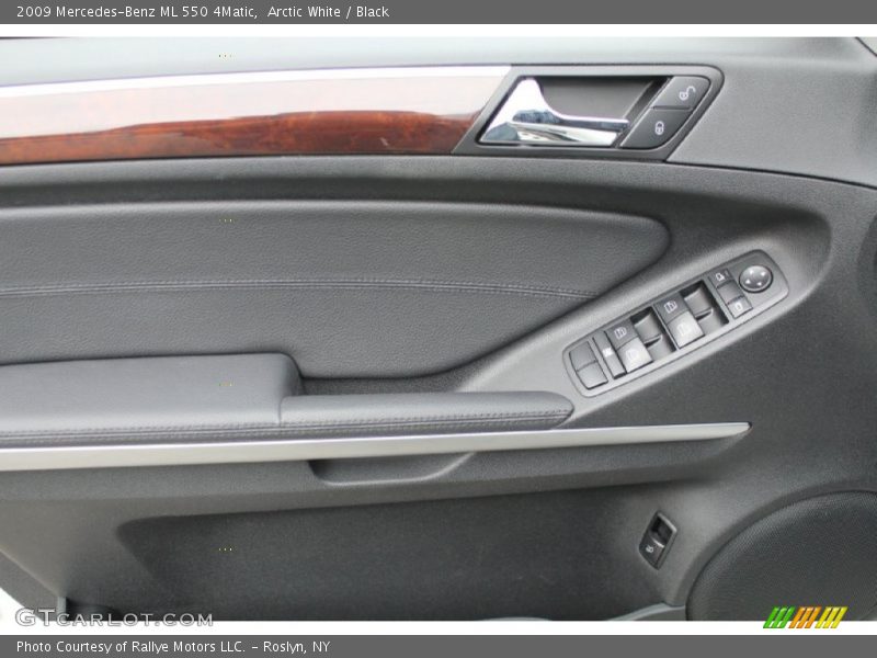 Arctic White / Black 2009 Mercedes-Benz ML 550 4Matic