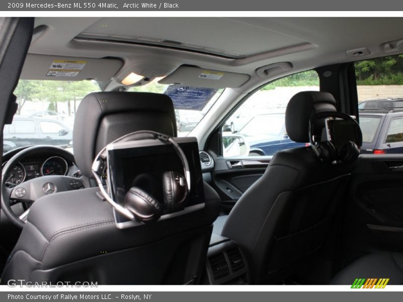 Arctic White / Black 2009 Mercedes-Benz ML 550 4Matic
