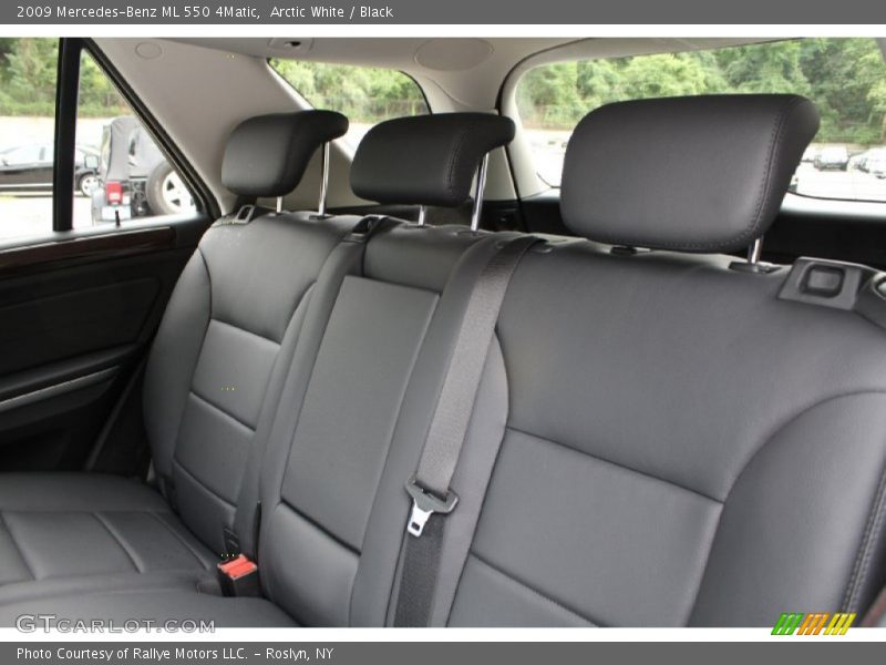 Arctic White / Black 2009 Mercedes-Benz ML 550 4Matic