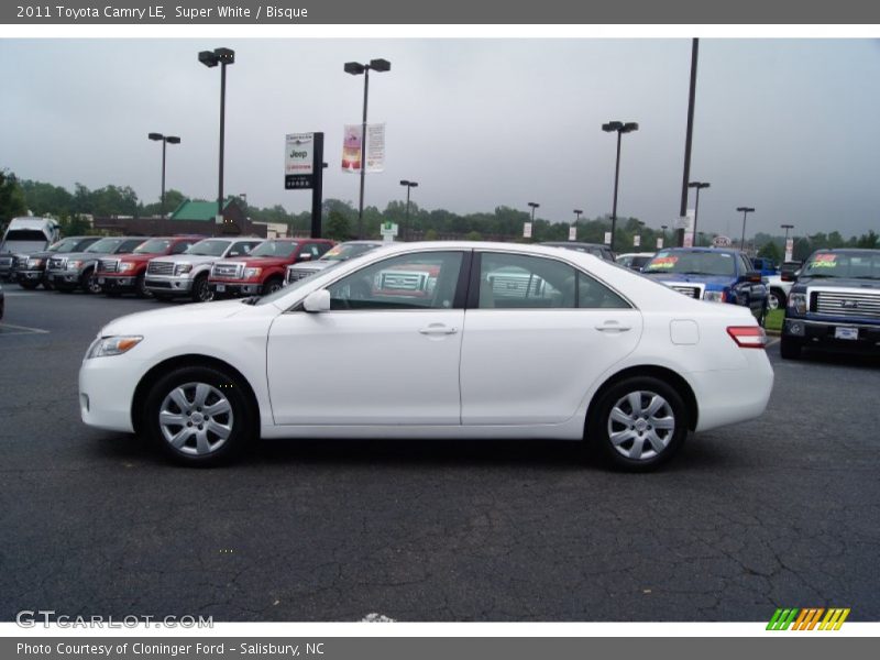 Super White / Bisque 2011 Toyota Camry LE