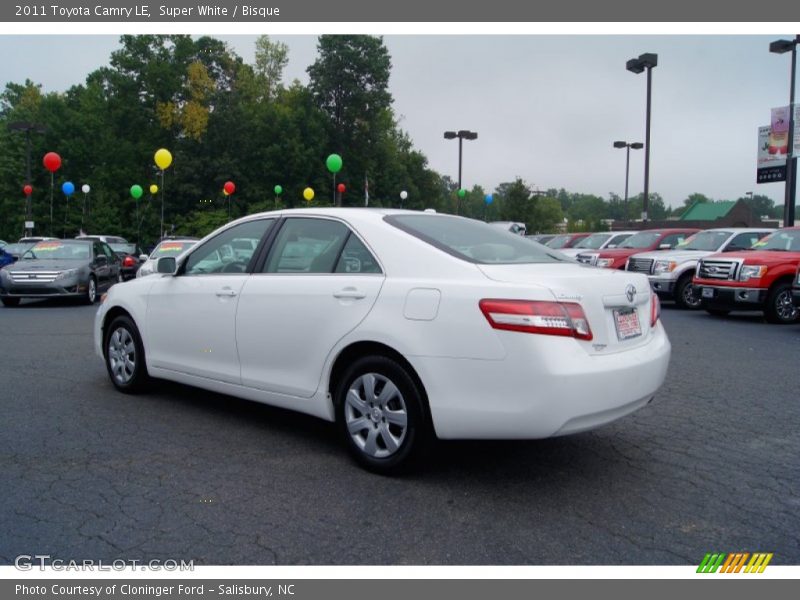 Super White / Bisque 2011 Toyota Camry LE