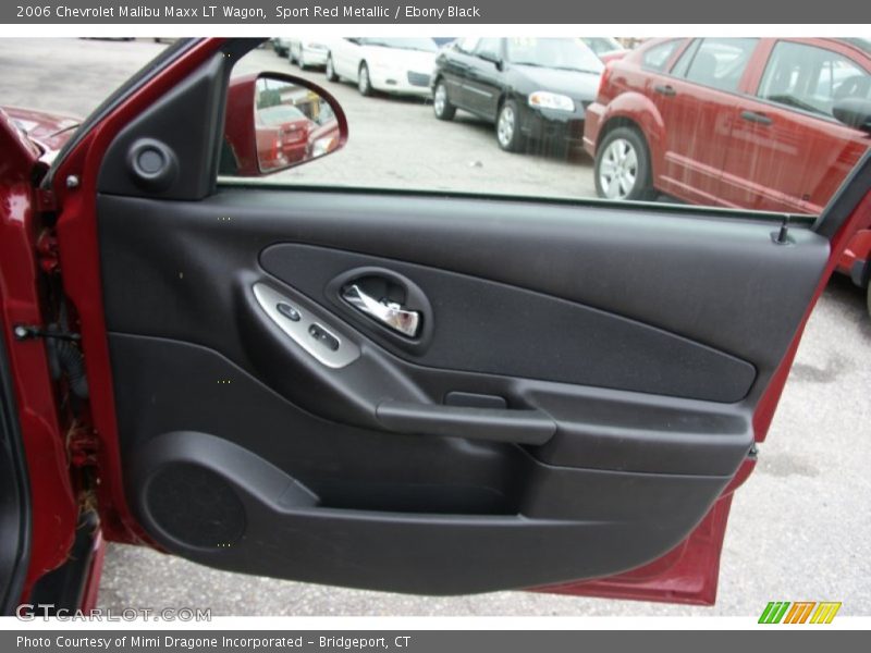 Door Panel of 2006 Malibu Maxx LT Wagon