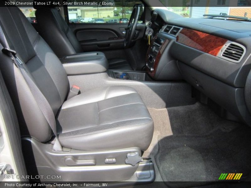 Silver Birch Metallic / Ebony 2009 Chevrolet Tahoe LT 4x4