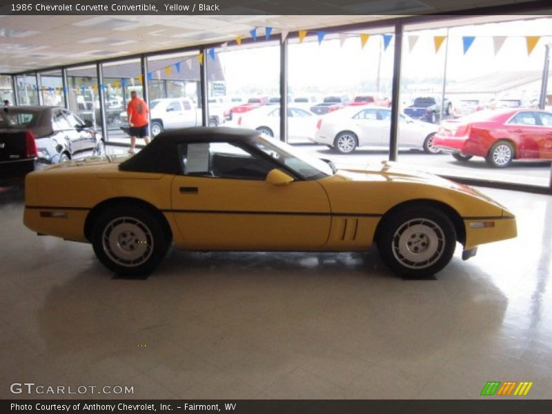 Yellow / Black 1986 Chevrolet Corvette Convertible